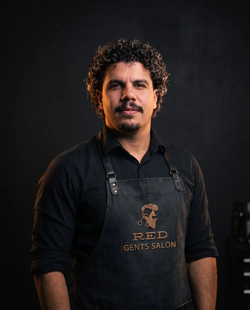 أحمد، حلاق في Red Gents Salon، برشا هايتس دبي